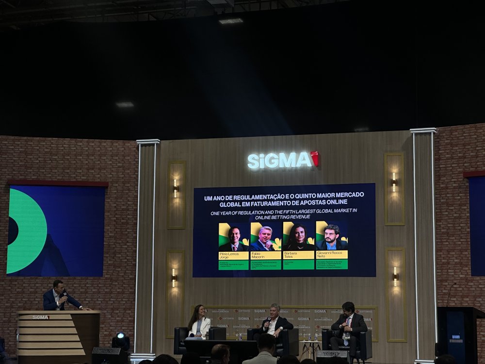 sigma panel