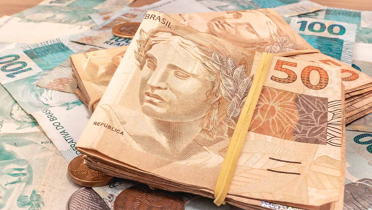 Minas Gerais offers BR32m to football clubs losing betting sponsorships