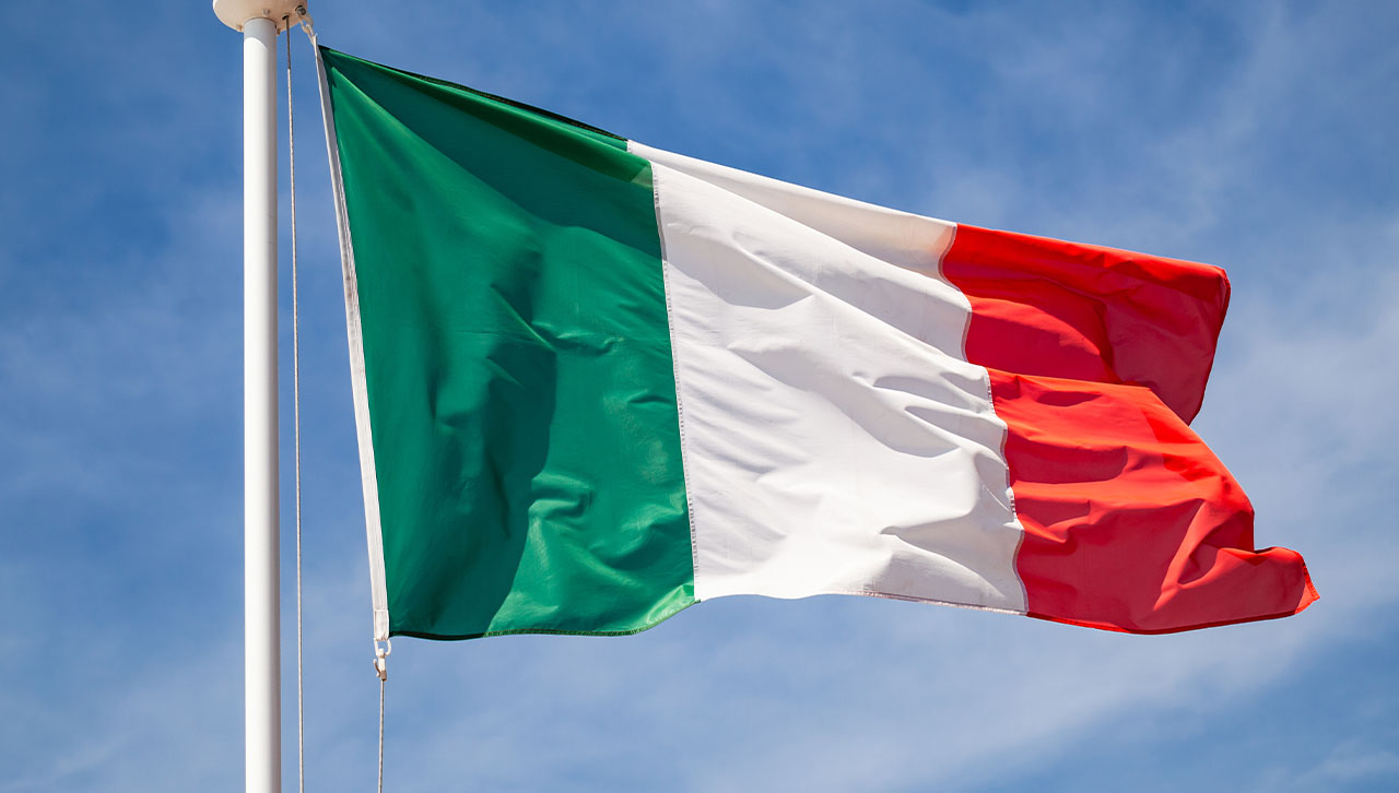 ItalyGamblingCommunicationsCrossParty