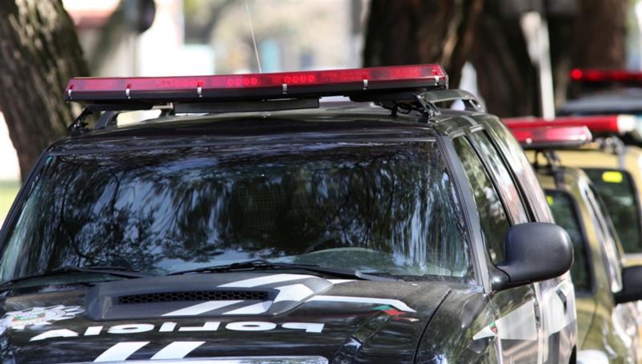 Policia