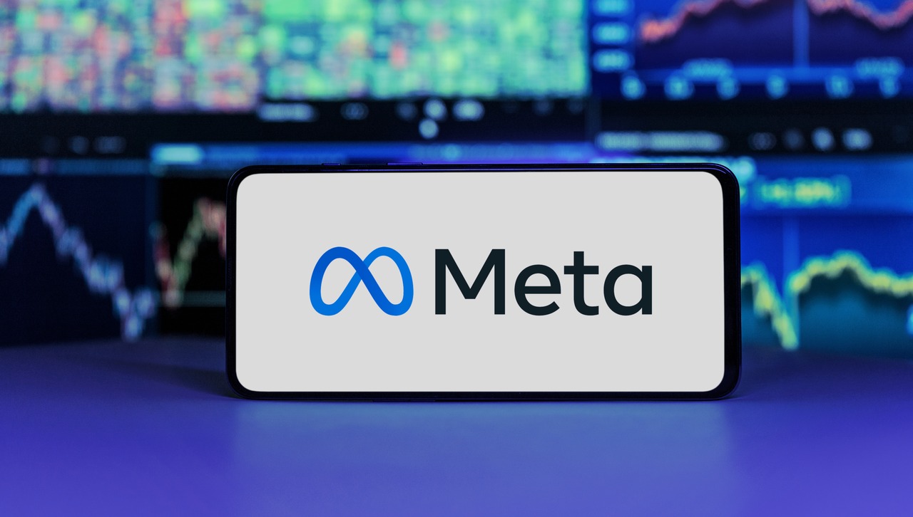 How are different gambling operators advertising on Meta?